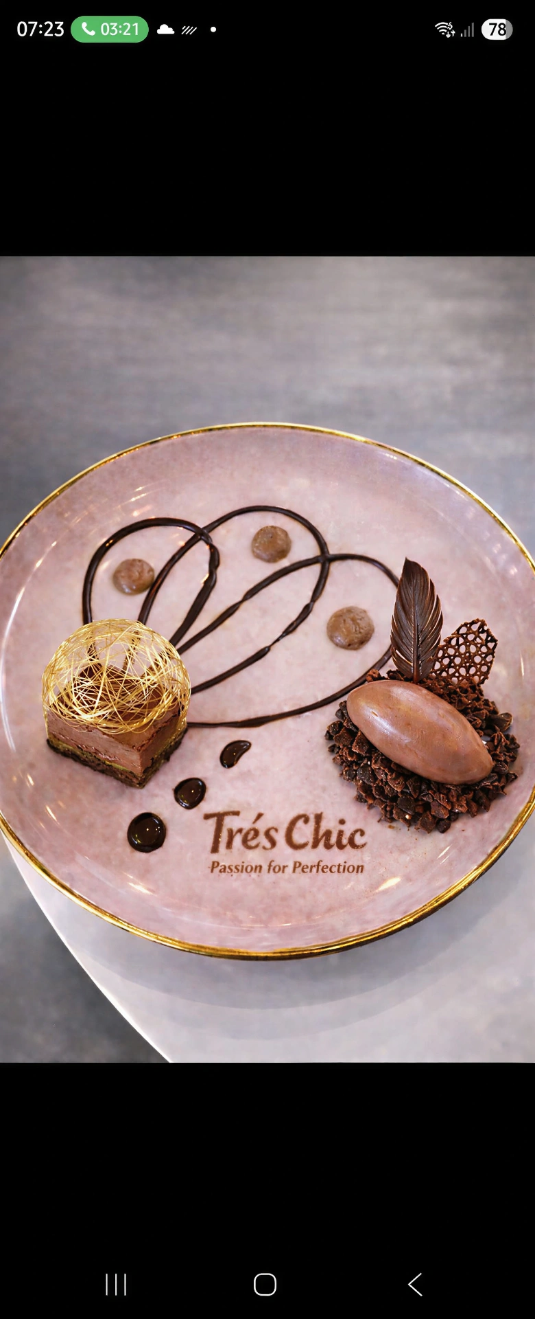 Très Chic